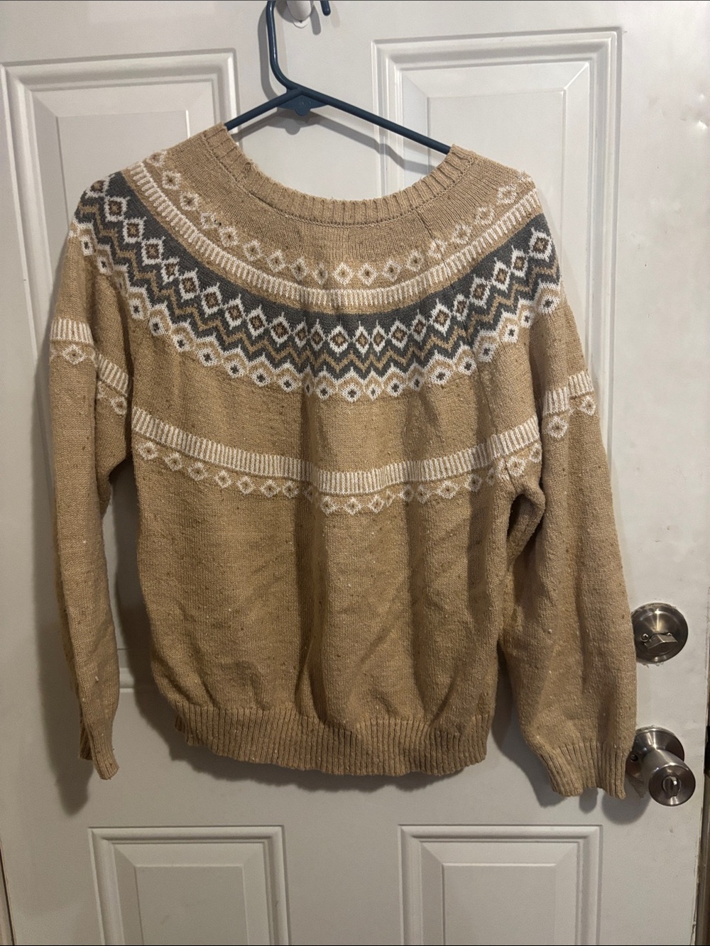 Weatherproof Tan Fair Isle Crewneck Sweater with White and Gray Accents